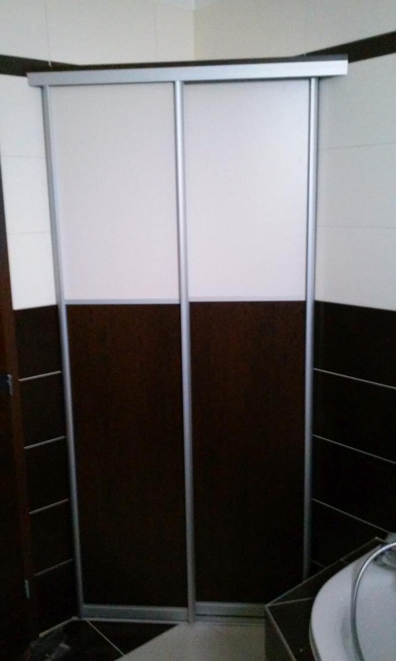 vstavana skrina